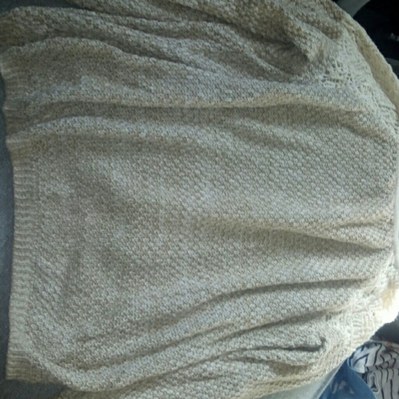 Sweater - Picture 2 of 3